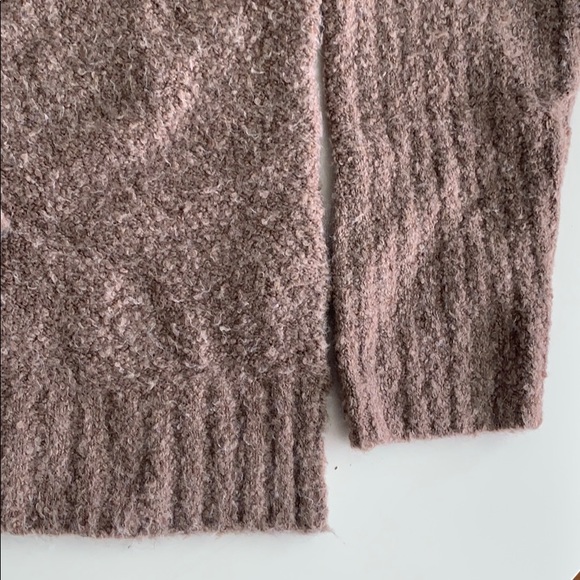 Beautiful, warm Anthropologie sweater! Like new! - Picture 4 of 6